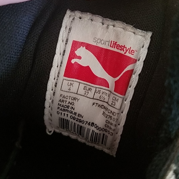 Black Suede Pumas - Picture 4 of 4